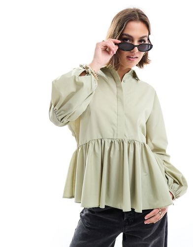 Chemise avec taille basse et ourlet à basque - Kaki clair - Asos Design - Modalova