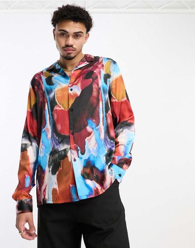 Chemise décontractée satinée avec col à revers et imprimé peinture abstrait - Asos Design - Modalova