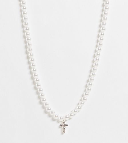 ASOS DESIGN Curve - Collier en perles fantaisie avec pendentif croix - ASOS Curve - Modalova