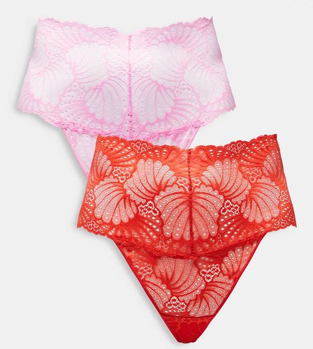 ASOS DESIGN Curve - Lot de 2 strings en dentelle à taille large - Rouge et rose - Asos Curve - Modalova