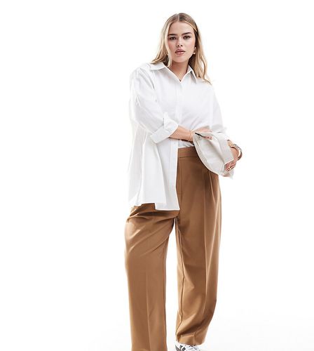 Curve - Pantalon ample ajusté - Marron - Asos Design - Modalova