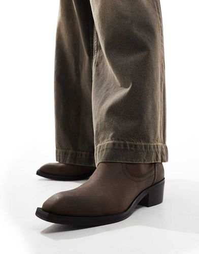 Bottes en cuir à talon cubain et boucle style western - Marron - Asos Design - Modalova