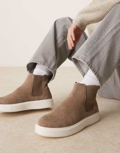 Bottines chelsea en daim - Beige - Asos Design - Modalova