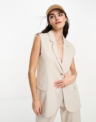 Blazer de costume sans manches - Naturel - Asos Design - Modalova