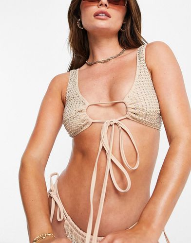 Haut de bikini ultra glamour à fente goutte d'eau en tulle orné de strass - Asos Design - Modalova