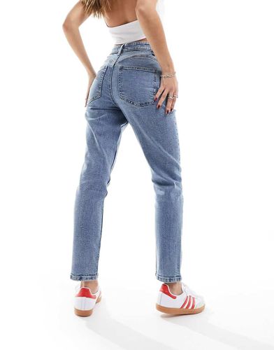 Jean mom slim effet push-up - moyen - Asos Design - Modalova