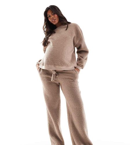 ASOS DESIGN Maternity - Ensemble confort sweat et pantalon ample en imitation peau de mouton - Taupe - Asos Maternity - Modalova