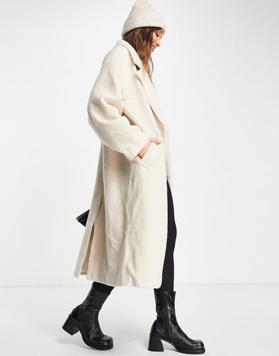 Manteau habillé oversize en tissu bouclé - Fauve - Asos Design - Modalova