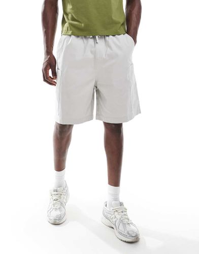 Short cargo mi-long  cusson - Taupe - Asos Design - Modalova