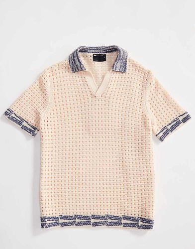 Polo à col cranté en maille au crochet avec bordures contrastantes - Écru - Asos Design - Modalova