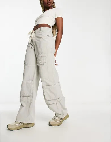 Pantalon cargo coupe oversize large à poches multiples - délavé - Asos Design - Modalova
