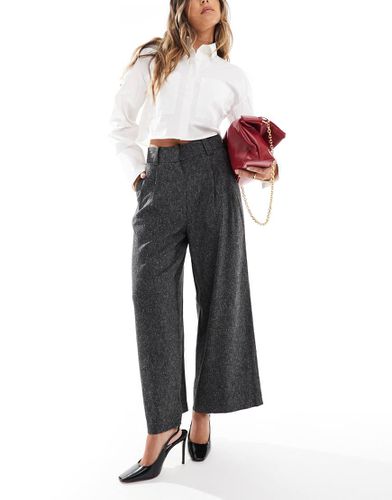 Pantalon à pinces court coupe ajustée ample - Asos Design - Modalova