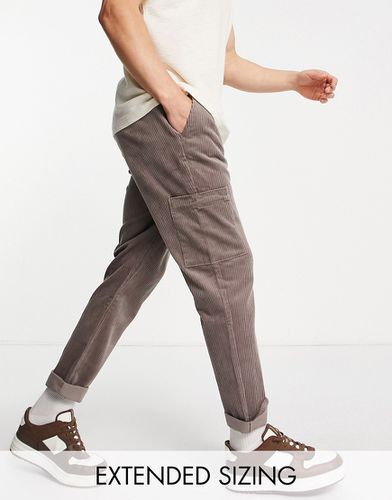 Pantalon ajusté en velours côtelé à poches cargo - clair - Asos Design - Modalova