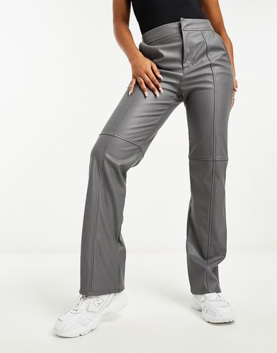 Pantalon droit en similicuir à surpiqures - Asos Design - Modalova