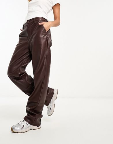 Pantalon droit en similicuir - Asos Design - Modalova
