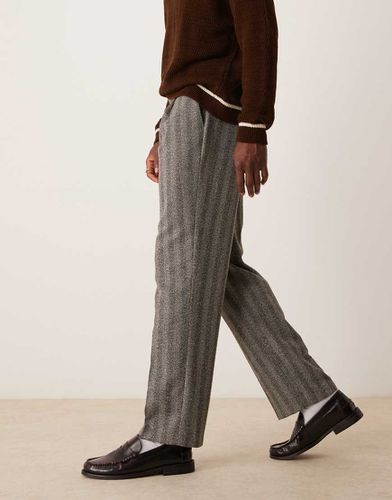 Pantalon droit élégant en laine mélangée texturée avec pinces à l'avant - Gris - Asos Design - Modalova