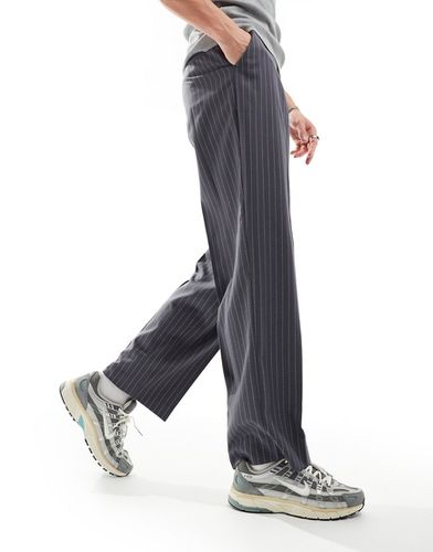 Pantalon large élégant taille haute à fines rayures - Anthracite - Asos Design - Modalova