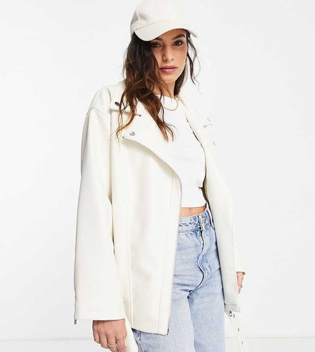 ASOS DESIGN Petite - Blouson style motard long et oversize en similicuir - Asos Petite - Modalova