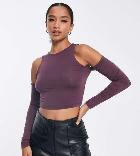 ASOS DESIGN Petite - Crop top à épaules nues - Aubergine - Asos Petite - Modalova