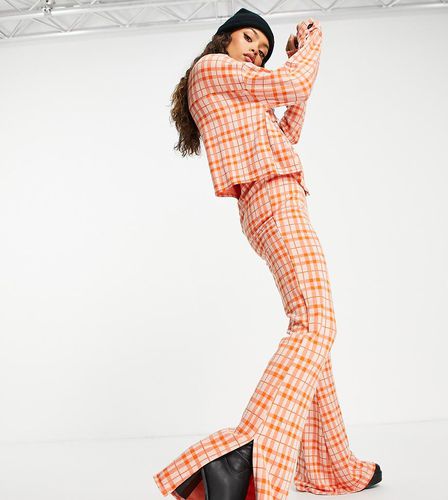 Petite - Pantalon de tailleur évasé et fendu en jersey - Carreaux orange - Asos Design - Modalova