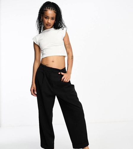 ASOS DESIGN Petite - Pantalon fuselé avec ourlets à revers - Asos Petite - Modalova