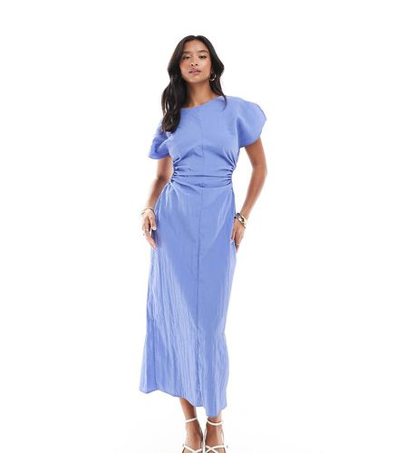 ASOS DESIGN Petite - Robe courte à mancherons fendus et découpes - jean - Asos Petite - Modalova