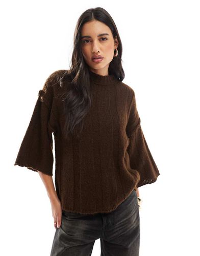 Pull en maille côtelée duveteuse - Chocolat - Asos Design - Modalova