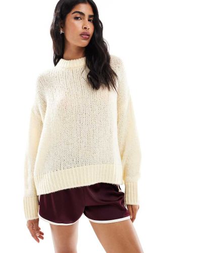 Pull oversize  col ras de cou en maille ample - Babeurre - Asos Design - Modalova