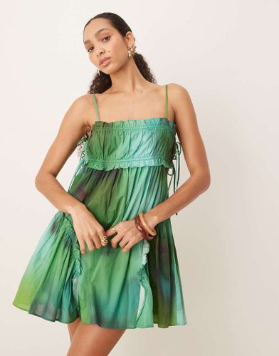Robe babydoll courte  imprim flou et ourlet volant - Vert - Asos Design - Modalova