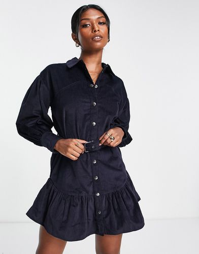 Robe chemise courte en velours côtelé avec boucle - Bleu marine - Asos Design - Modalova