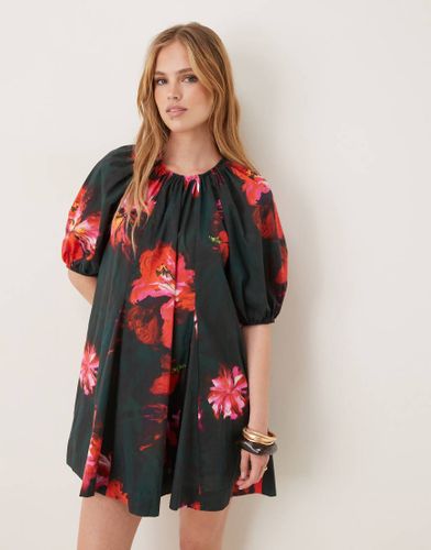 Robe courte  manches bouffantes en popeline de coton - Rouge fleuri - Asos Design - Modalova