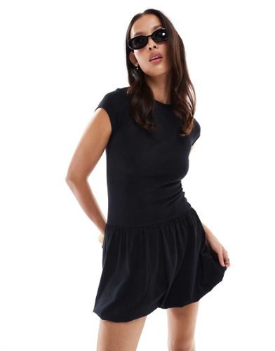 Robe courte  manches courtes et ourlet boule - Asos Design - Modalova