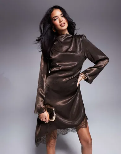 Robe courte asymétrique avec ourlet en dentelle - Chocolat amer - Asos Design - Modalova