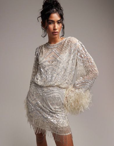 Robe courte de mariée ornementée avec bords effrangés - Ivoire - Asos Design - Modalova