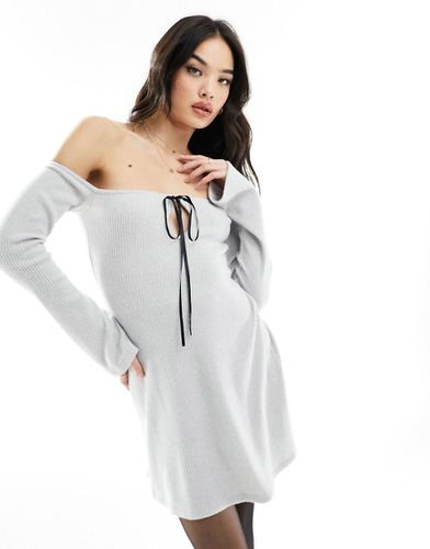Robe courte et asymétrique en tissu brossé - Asos Design - Modalova