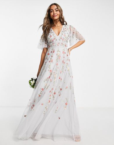 Robe longue de demoiselle d'honneur à fleurs brodées et ornements avec manches évasées - pastel - Asos Design - Modalova