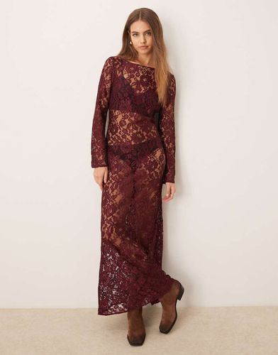 Robe longue en dentelle à manches ange - Bordeaux - Asos Design - Modalova