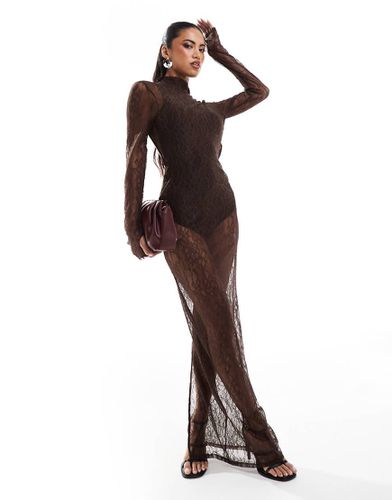 Robe longue en dentelle avec doublure body - Chocolat - Asos Design - Modalova