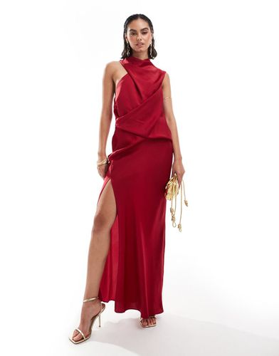 Robe longue en satin avec encolure asymétrique et ourlet plongeant - Rouge bordeaux - Asos Design - Modalova