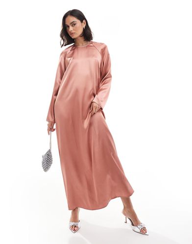 Robe longue oversize en satin avec col ras de cou - Blush foncé - Asos Design - Modalova