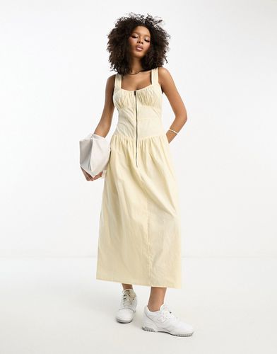 Robe mi-longue fonctionnelle à taille basse et fermeture éclair en coton délavé - Crème - Asos Design - Modalova