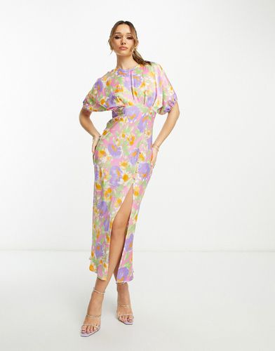 Robe mi-longue satinée à fleurs avec manches chauve-souris et détail boutonné sur le côté - Asos Design - Modalova