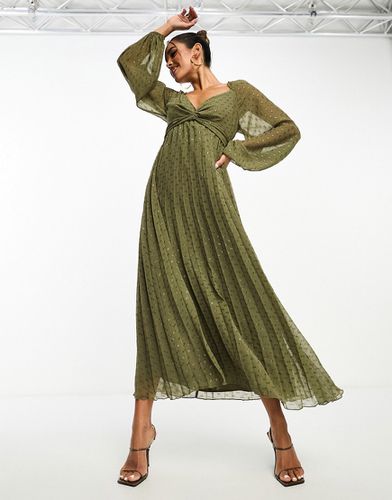 Robe mi-longue torsadée à l'avant en mousseline à manches longues avec motif plumetis métallisé - olive - Asos Design - Modalova