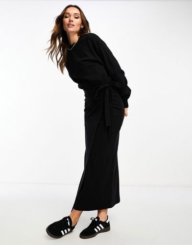 Robe mi-longue ultra douce à manches longues et jupe portefeuille - Asos Design - Modalova