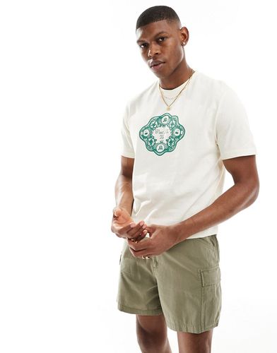 T-shirt crop top avec imprimé cachemire à l'avant - Blanc cassé - Asos Design - Modalova