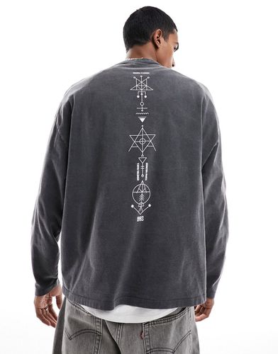 T-shirt oversize à manches longues avec imprimé céleste au dos - délavé - Asos Design - Modalova