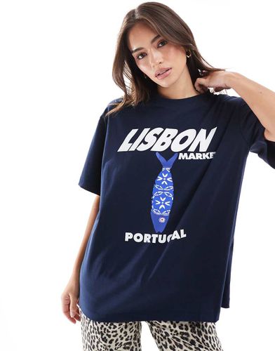 T-shirt oversize à imprimé Lisbon - Bleu marine - Asos Design - Modalova