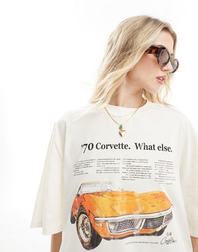 T-shirt oversize avec imprimé voiture Corvette sous licence - Crème - Asos Design - Modalova
