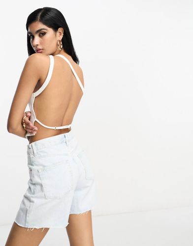 Top côtelé asymétrique à bretelles - Asos Design - Modalova