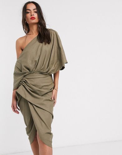 Robe asymétrique mi-longue drapée en lin - ASOS EDITION - Modalova